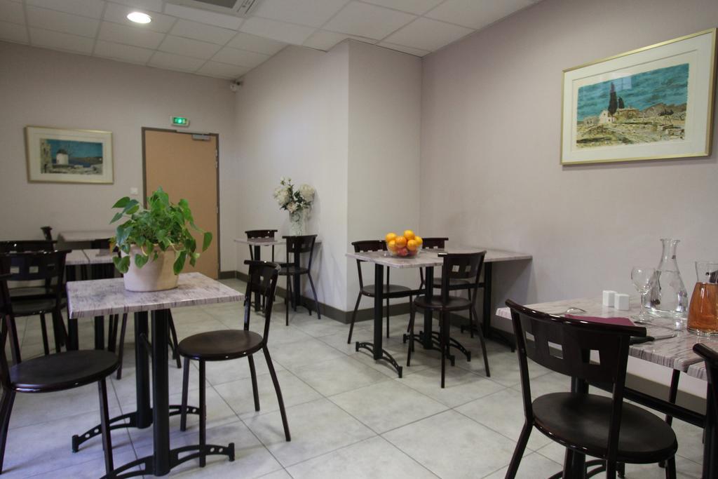 Le Provencal Hotel Тараскон Стая снимка