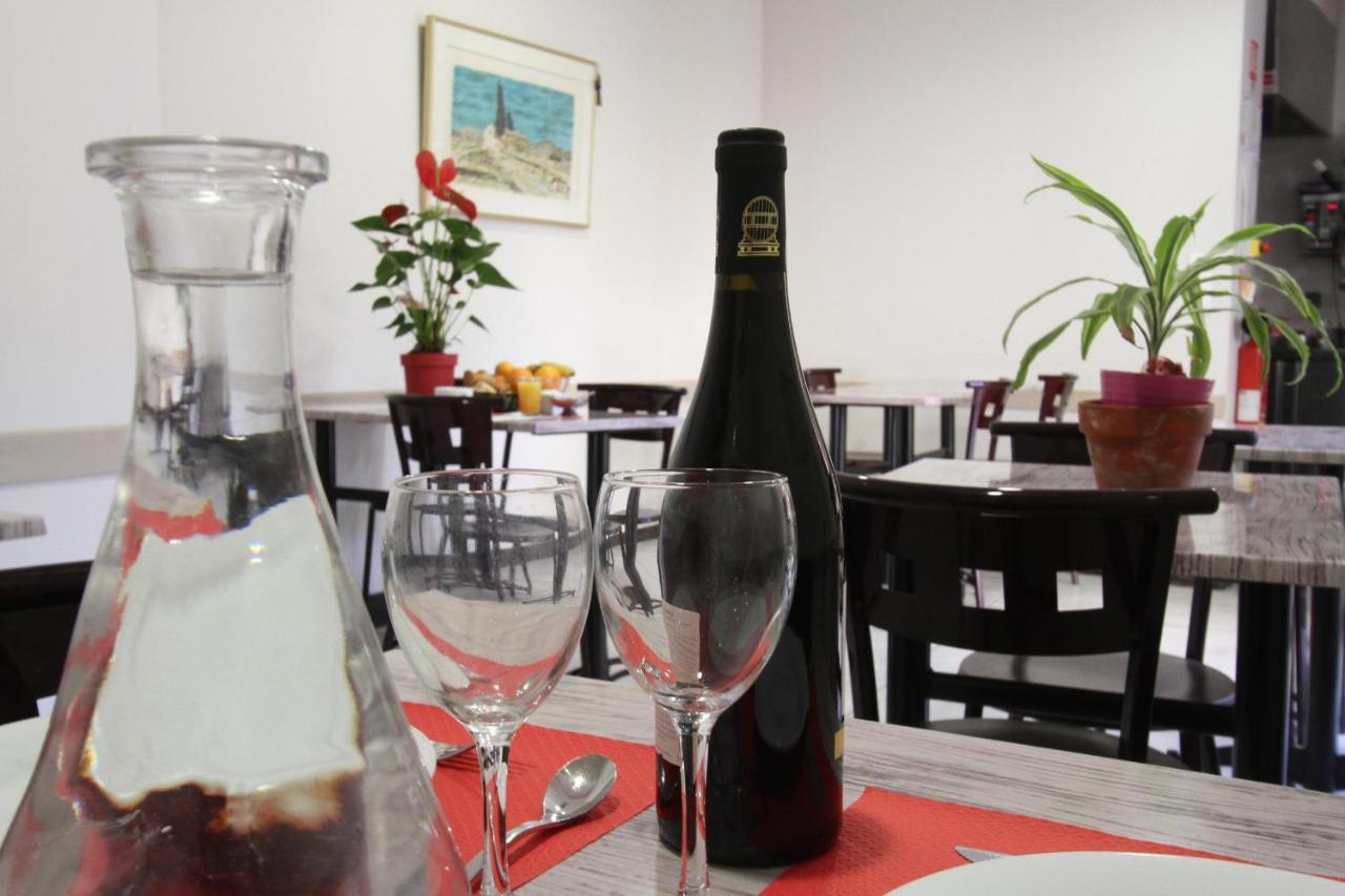 Le Provencal Hotel Тараскон Екстериор снимка