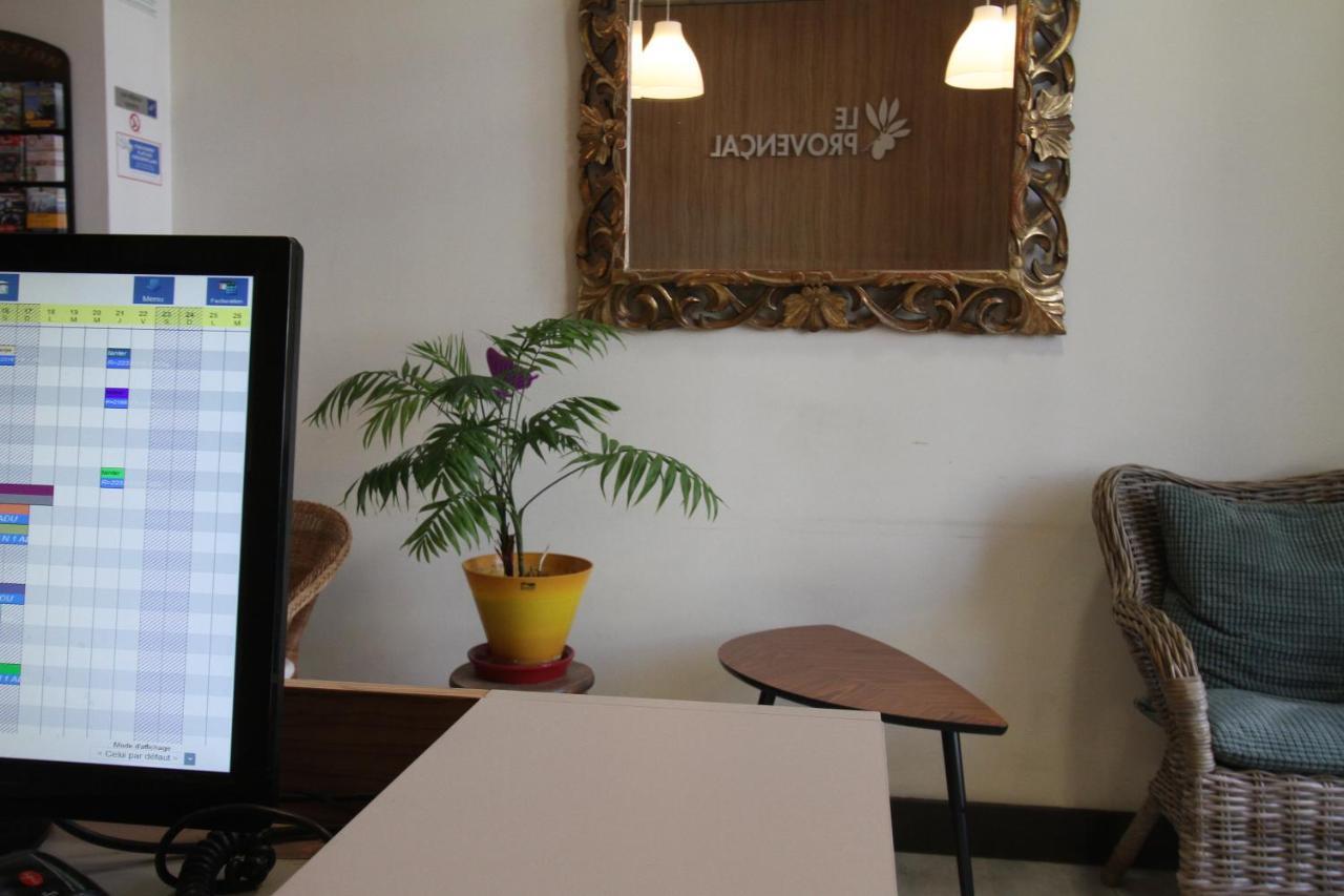 Le Provencal Hotel Тараскон Екстериор снимка